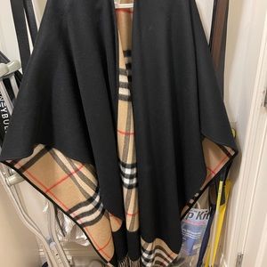Burberry cape/wrap